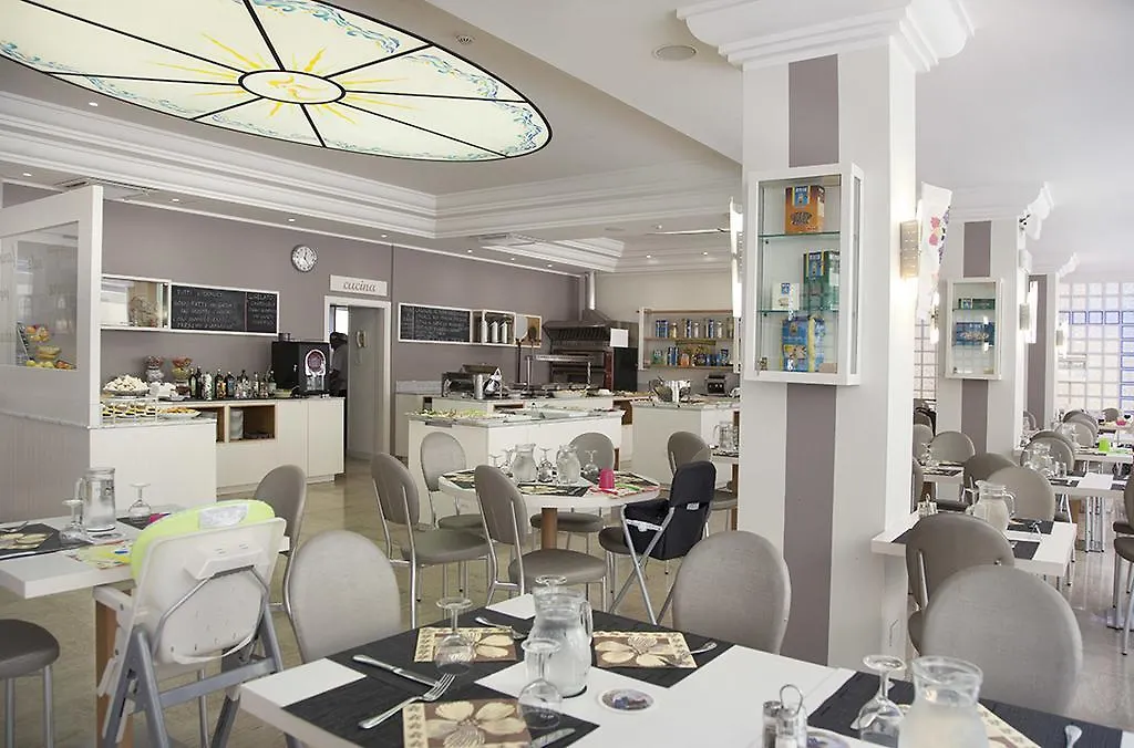 Hotel San Salvador Беллария-Иджеа-Марина